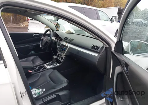 2008 Volkswagen Passat Komfort из США, поврежденный, VIN WVWLK73C18E064083